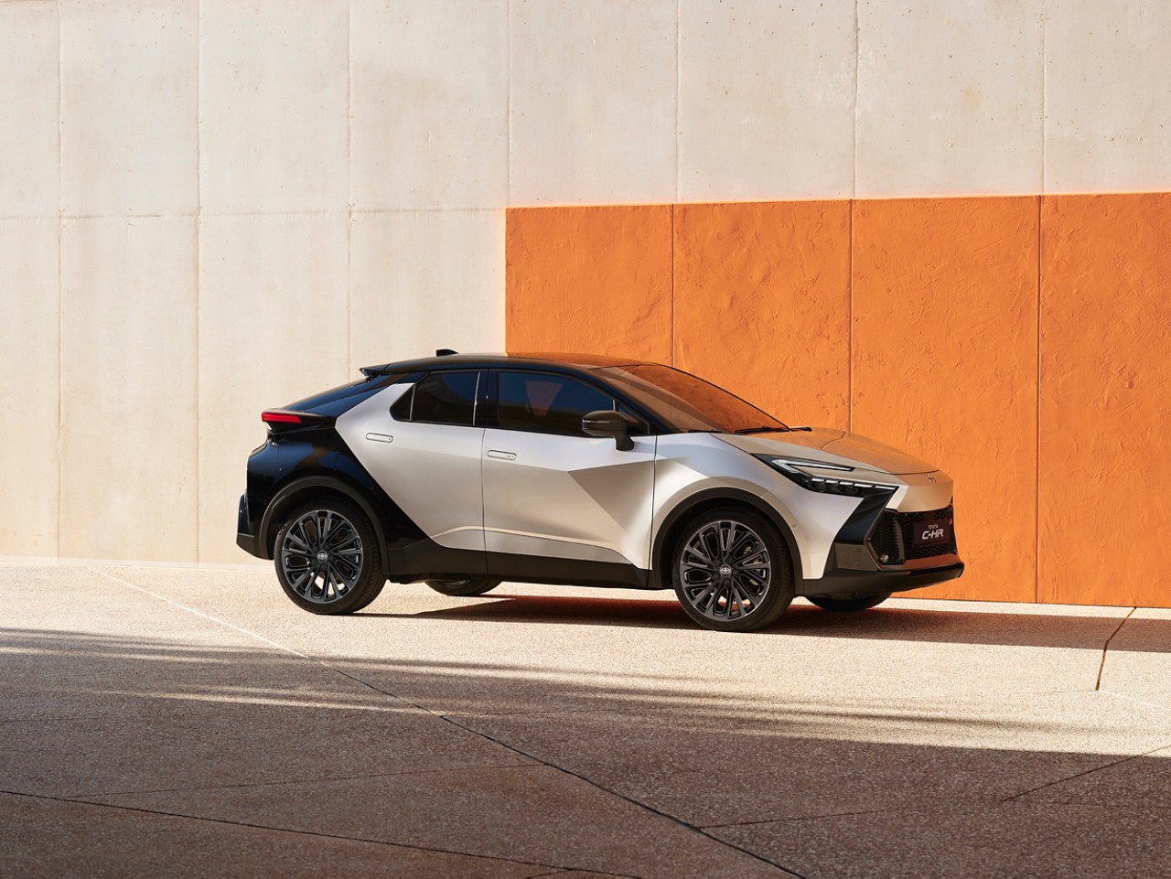 De innovatieve Toyota C-HR Hybride crossover