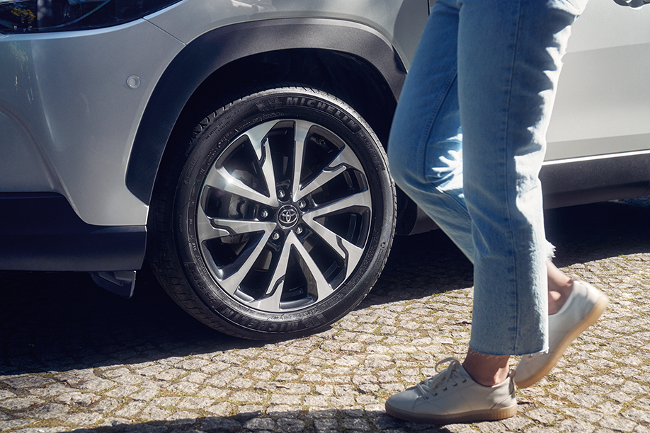 Een close-up van een Lichtmetalen velg